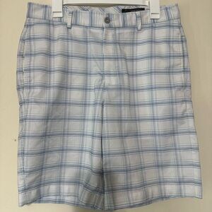 Greg Norman Men's Light Blue Plaid Golf Shorts W32